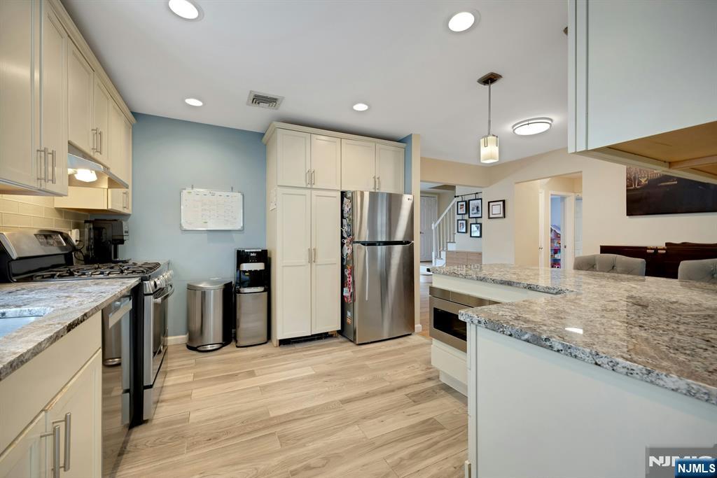 237 North Avenue Wood-Ridge, NJ 07075 - Photo 18 of 34