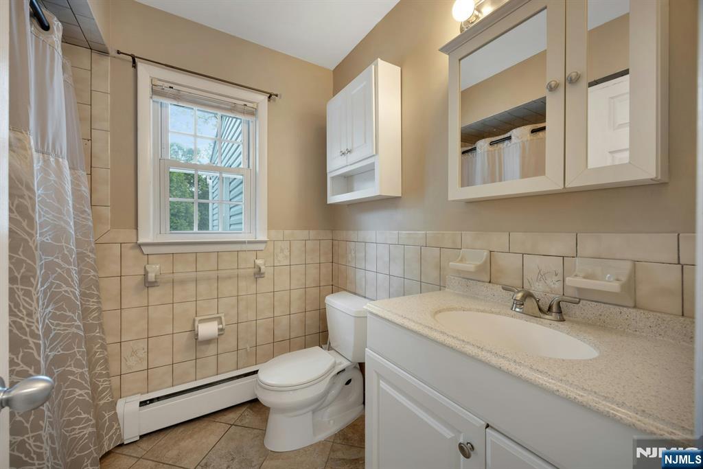 237 North Avenue Wood-Ridge, NJ 07075 - Photo 23 of 34