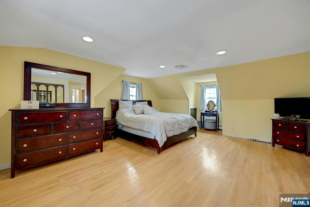 237 North Avenue Wood-Ridge, NJ 07075 - Photo 28 of 34