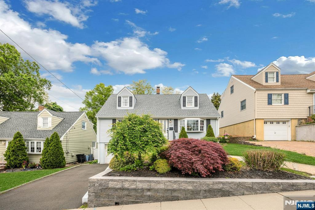 237 North Avenue Wood-Ridge, NJ 07075 - Photo 4 of 34