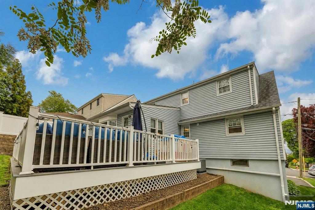 237 North Avenue Wood-Ridge, NJ 07075 - Photo 10 of 34