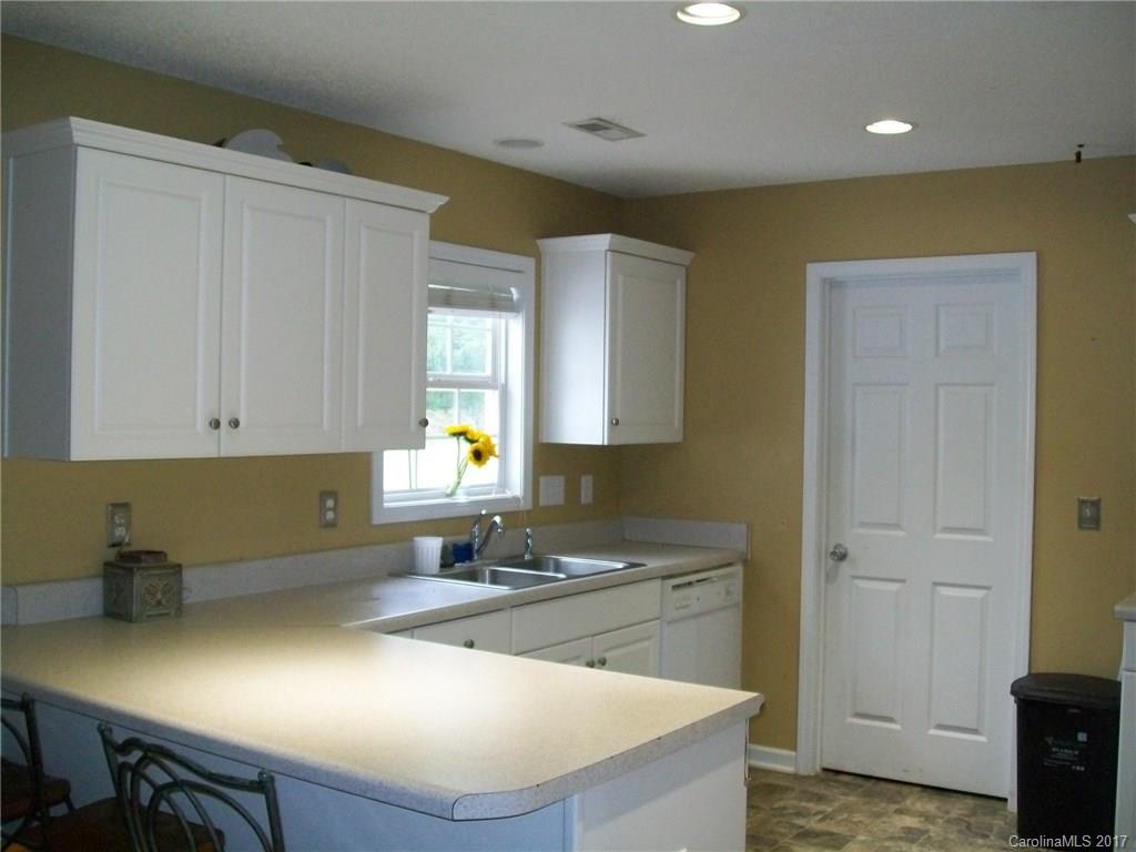 956 State Rd S-46-817 York, SC 29745 - Photo 5 of 9 Gallery Image 5