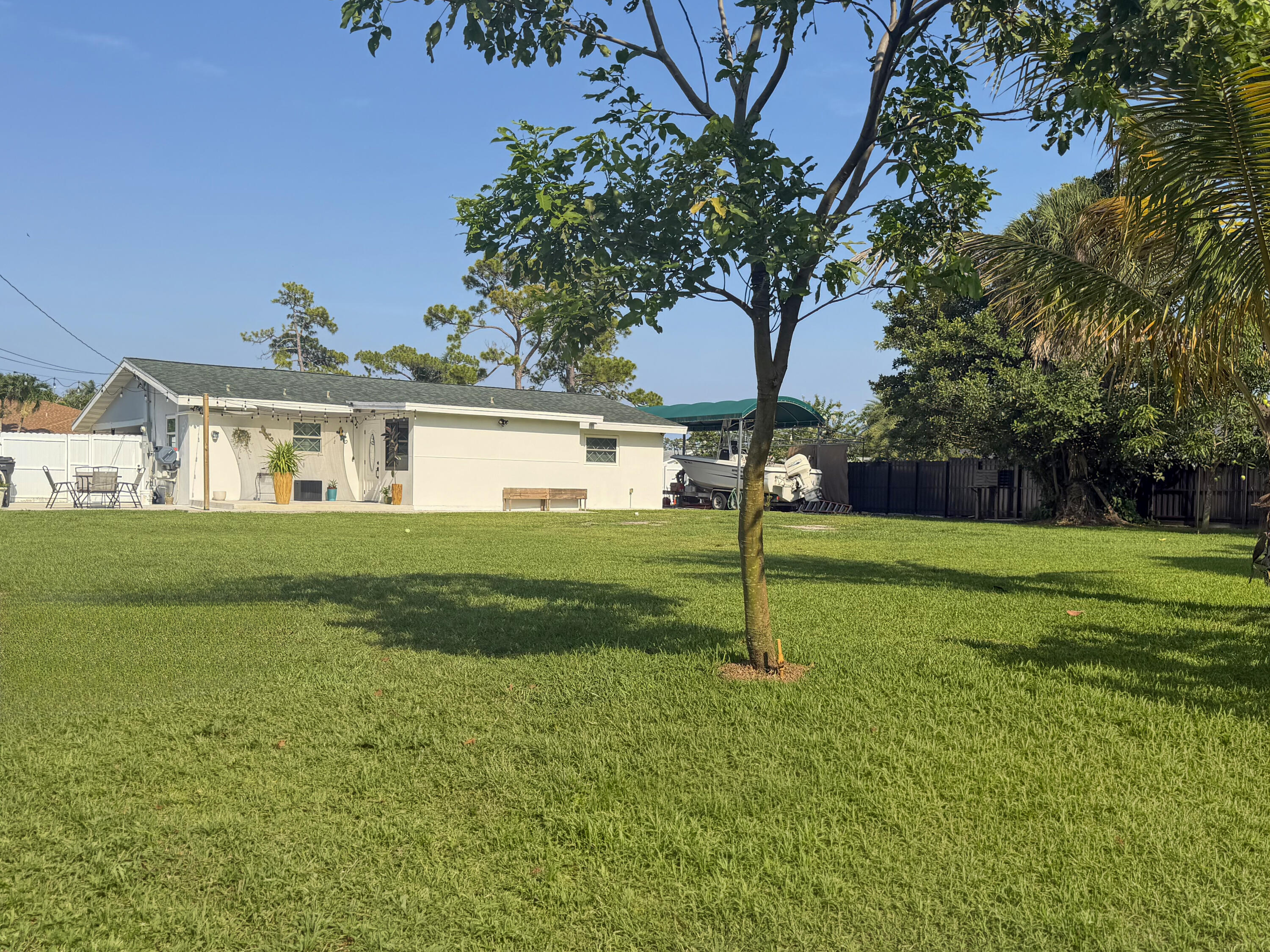 80 Cleveland Road Lake Worth, FL 33467 - Photo 8 of 27 8