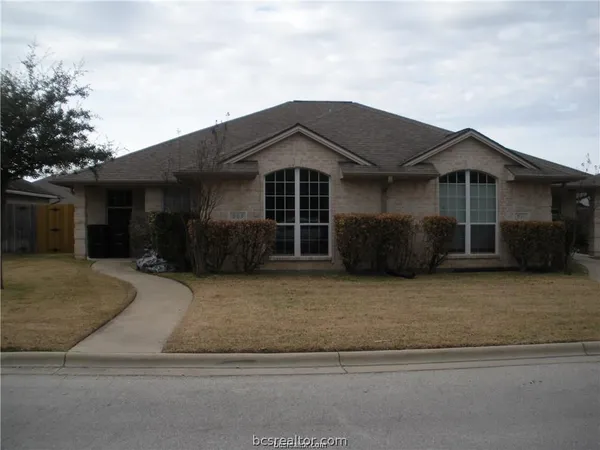 $1,800 | 905 Crepe Myrtle Street, College Station, TX 77845