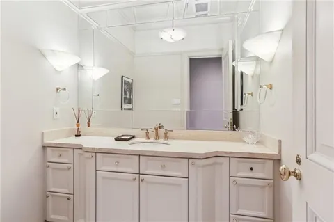 $6,100,000 | 600 Port Of New Orleans Place, Unit 15F, New Orleans, LA 70130