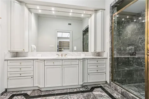 $6,100,000 | 600 Port Of New Orleans Place, Unit 15F, New Orleans, LA 70130