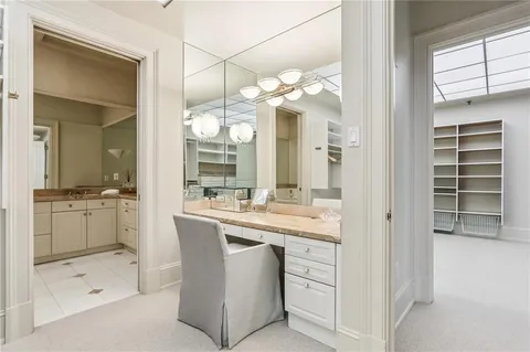 $6,100,000 | 600 Port Of New Orleans Place, Unit 15F, New Orleans, LA 70130