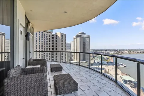 $6,100,000 | 600 Port Of New Orleans Place, Unit 15F, New Orleans, LA 70130