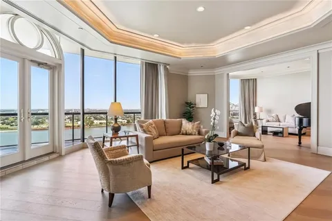$6,100,000 | 600 Port Of New Orleans Place, Unit 15F, New Orleans, LA 70130