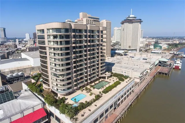 $6,100,000 | 600 Port Of New Orleans Place, Unit 15F, New Orleans, LA 70130