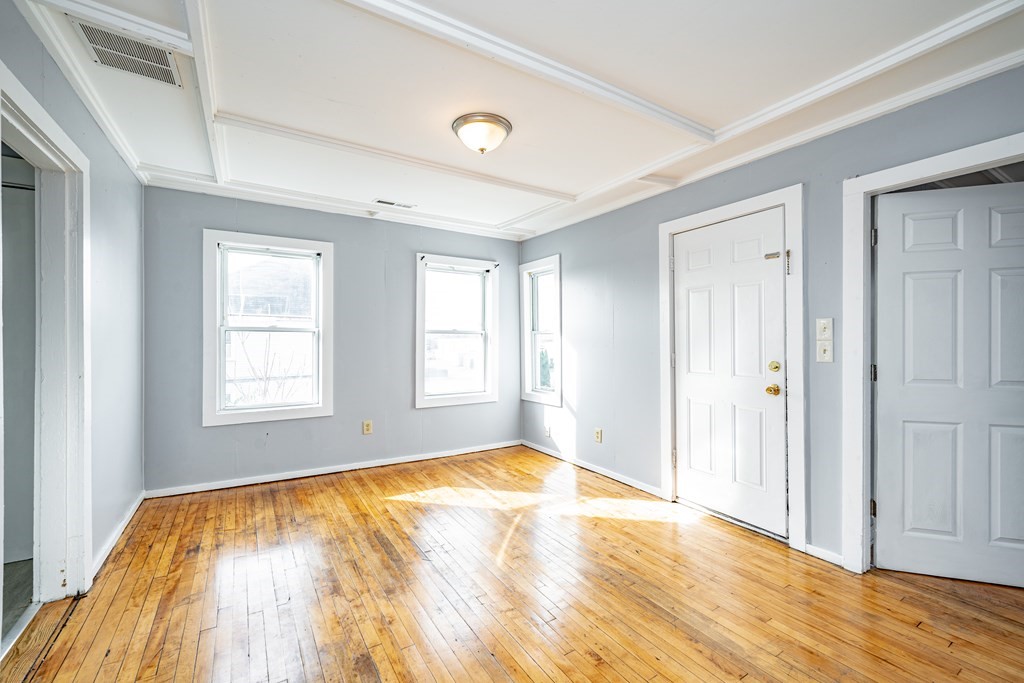 75 Merrick Street West Springfield, MA 01089 - Photo 5 of 17 Gallery Image 5