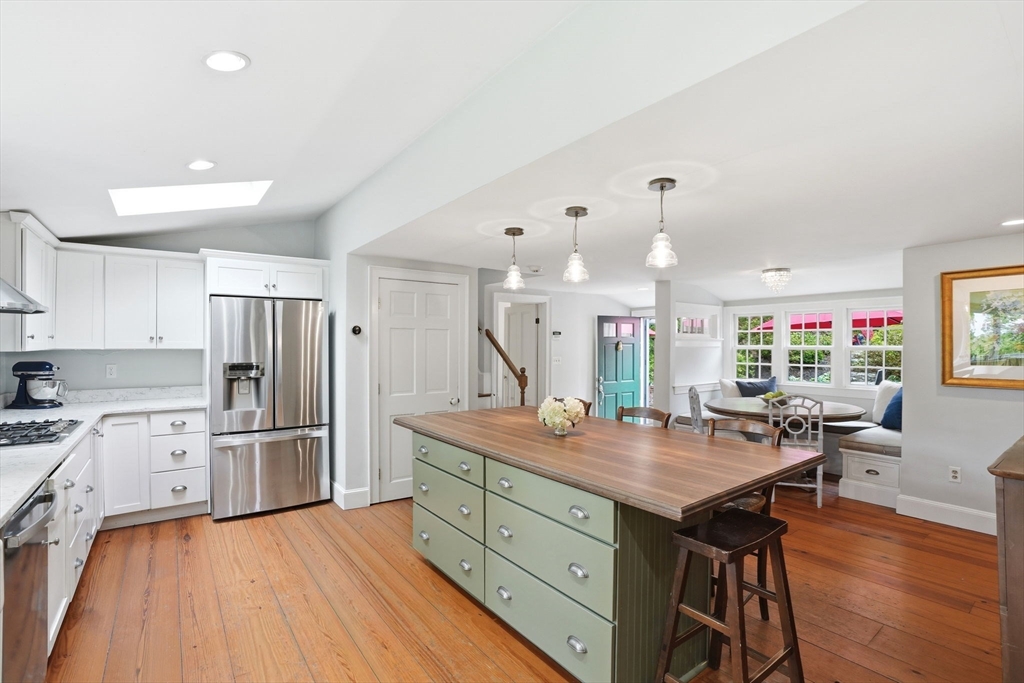 227 R Main Street Hingham, MA 02043 - Photo 5 of 26