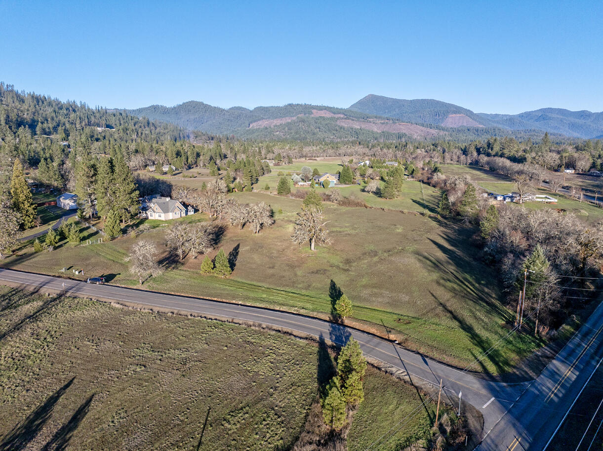 161 Sparky Way Cave Junction, OR 97523 - Photo 14 of 14 DJI_20251230153301_0078_D