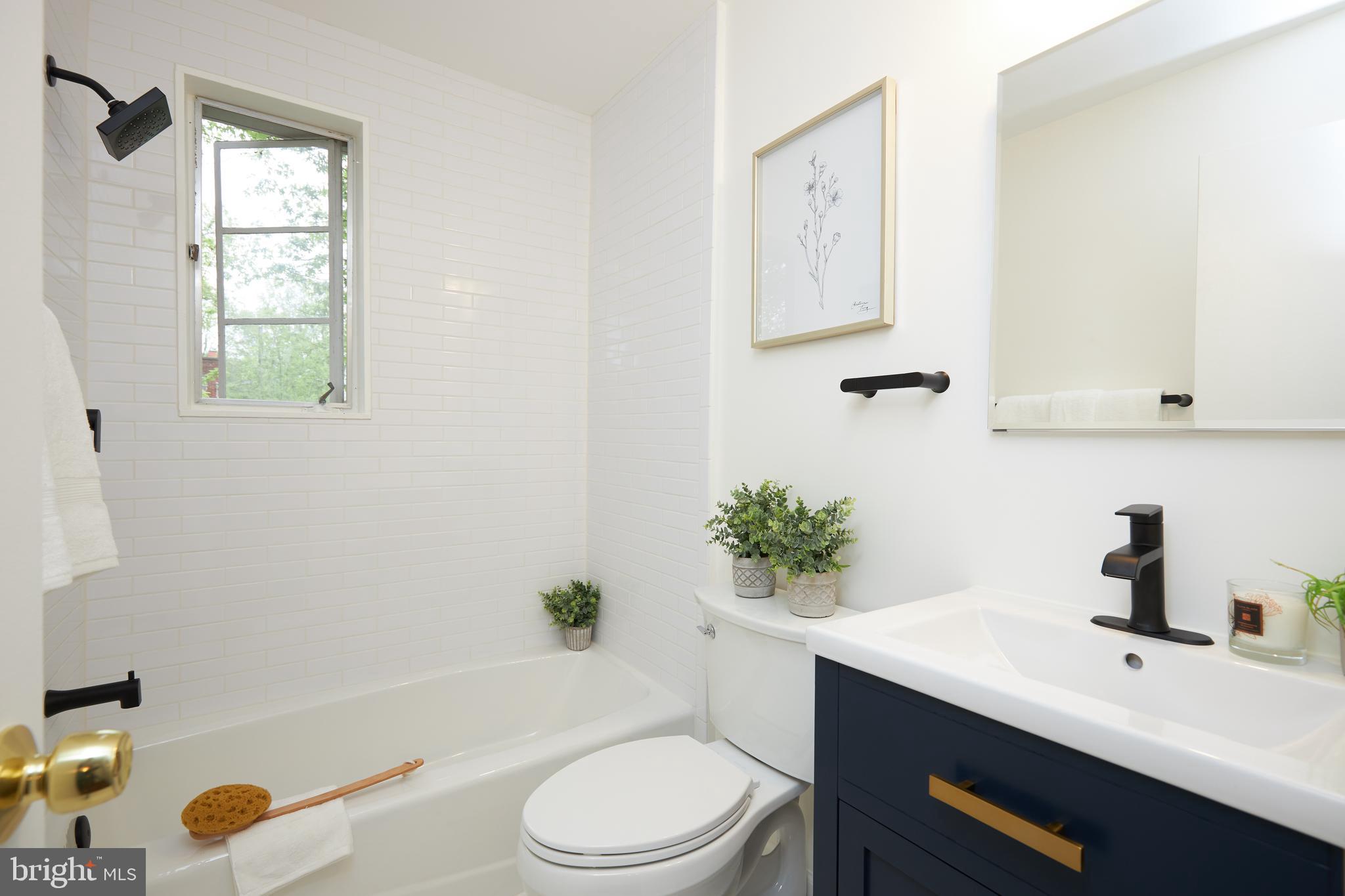 2408 Harmon Road Silver Spring, MD 20902 - Photo 26 of 38 Hall bath w/soaking tub (gutted & remodeled)