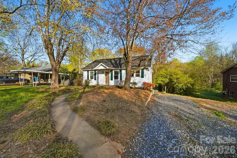 $199,900 | 2036 4th Street Northeast, Hickory, NC 28601