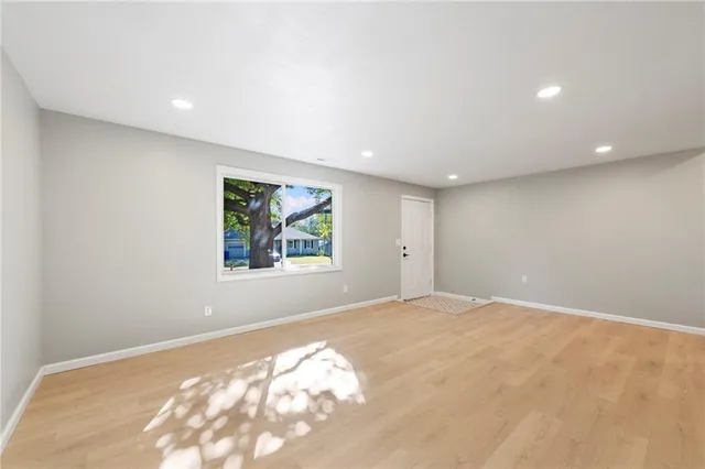 $389,000 | 10206 West 88th Terrace, Overland Park, KS 66212