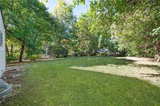 $389,000 | 10206 West 88th Terrace, Overland Park, KS 66212