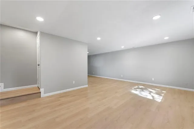 $389,000 | 10206 West 88th Terrace, Overland Park, KS 66212