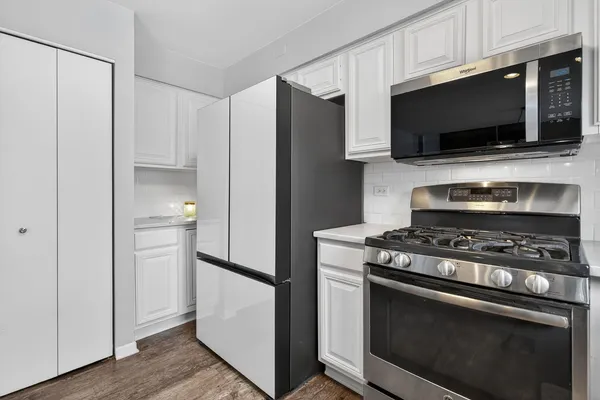 $369,900 | 5312 Floralwood Court, Plainfield, IL 60586