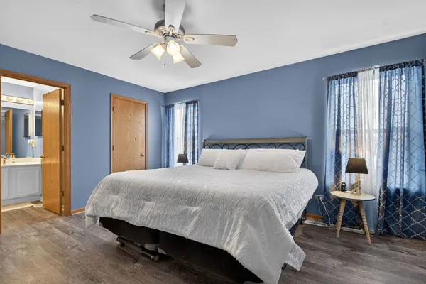 $369,900 | 5312 Floralwood Court, Plainfield, IL 60586