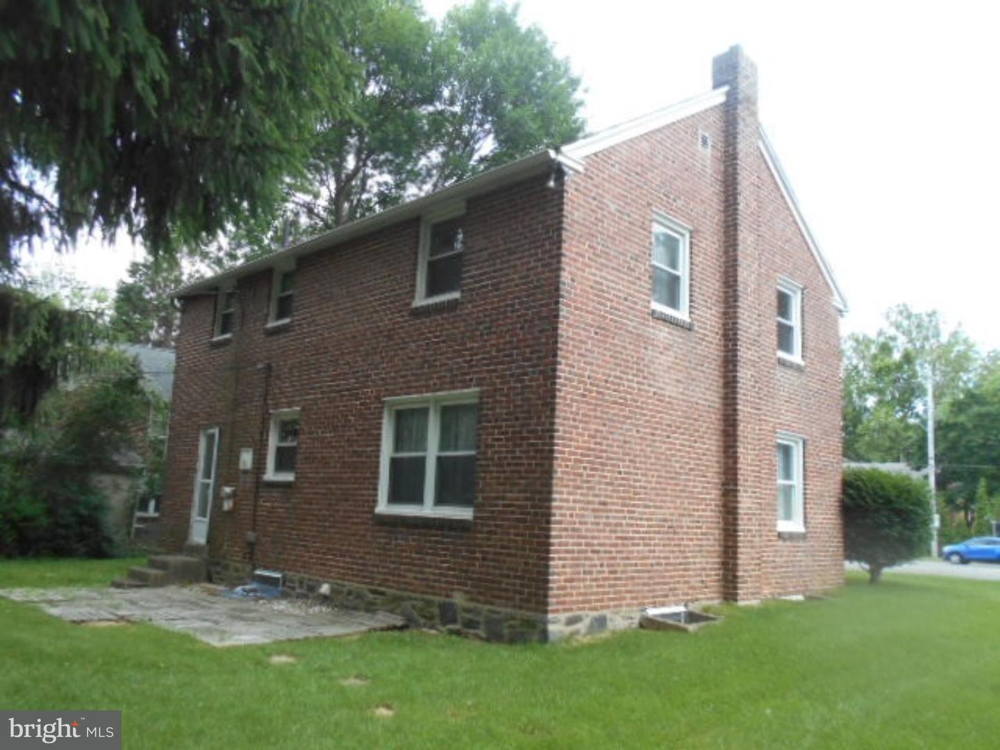 34 South State Road Springfield, PA 19064 - Photo 14 of 15 Exterior Side