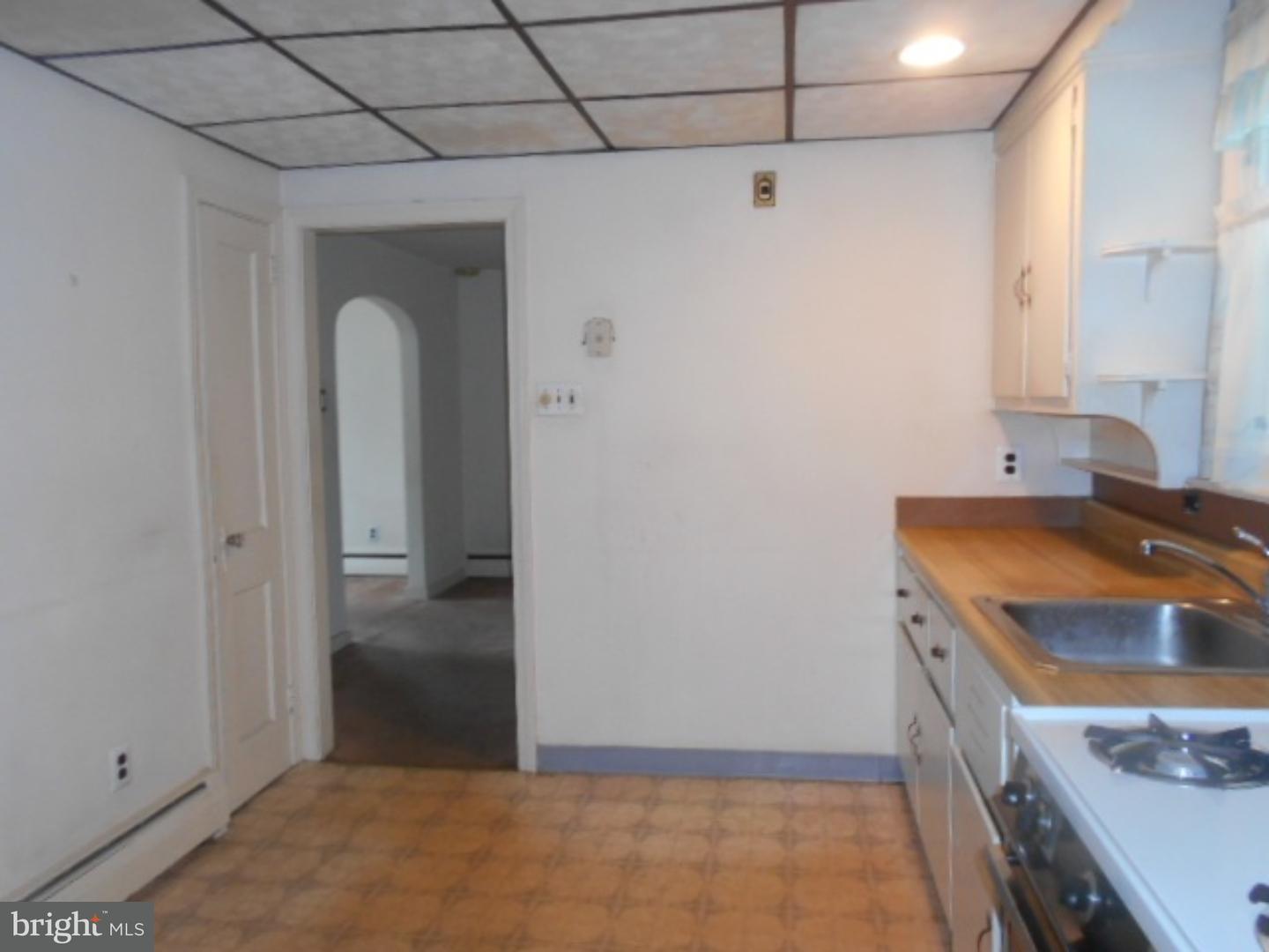 34 South State Road Springfield, PA 19064 - Photo 4 of 15 Kitchen