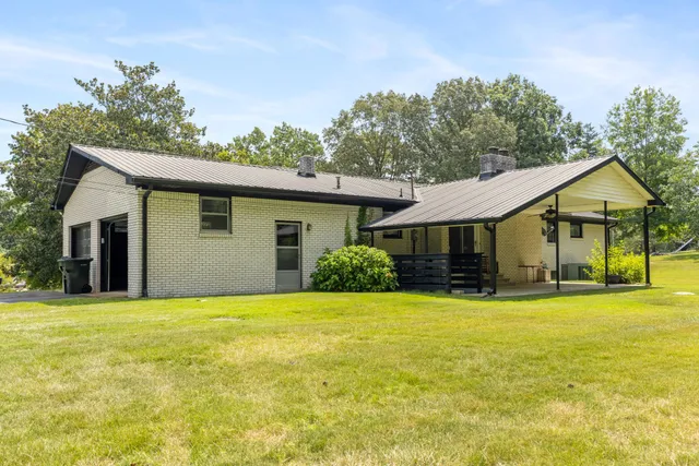 $594,500 | 2809 Country Club Drive, Centerville, TN 37033