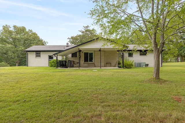 $594,500 | 2809 Country Club Drive, Centerville, TN 37033