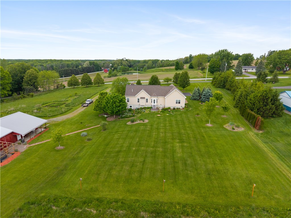 2992 Gildersleeve Road Marion, NY 14505 - Photo 14 of 50