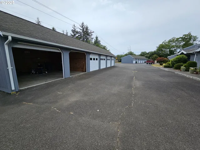 a view of a house with a garage