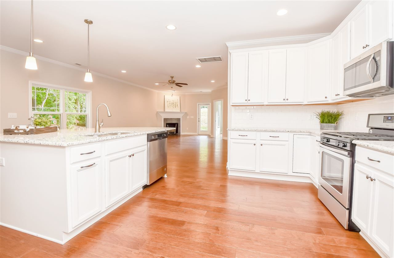 5501 Nur Lane Raleigh, NC 27606 - Photo 7 of 25 Photo 7