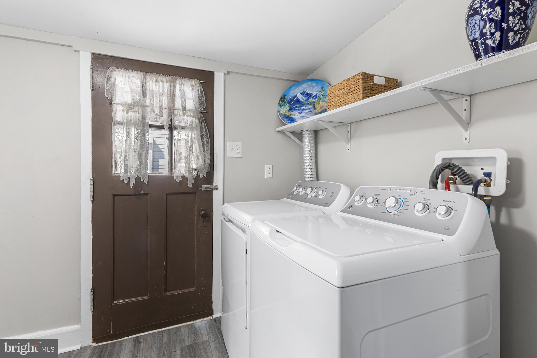 205 Callanan Avenue Bryn Mawr, PA 19010 - Photo 10 of 26 a utility room with dryer and washer