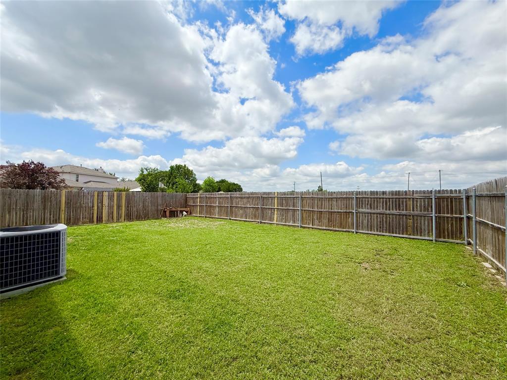 1705 Desperado Road Fort Worth, TX 76131 - Photo 19 of 20