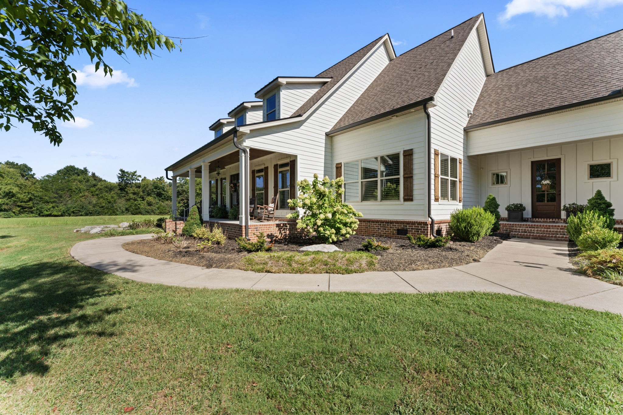 733 Coleman Road Murfreesboro, TN 37127 - Photo 4 of 57 Gallery Image 4