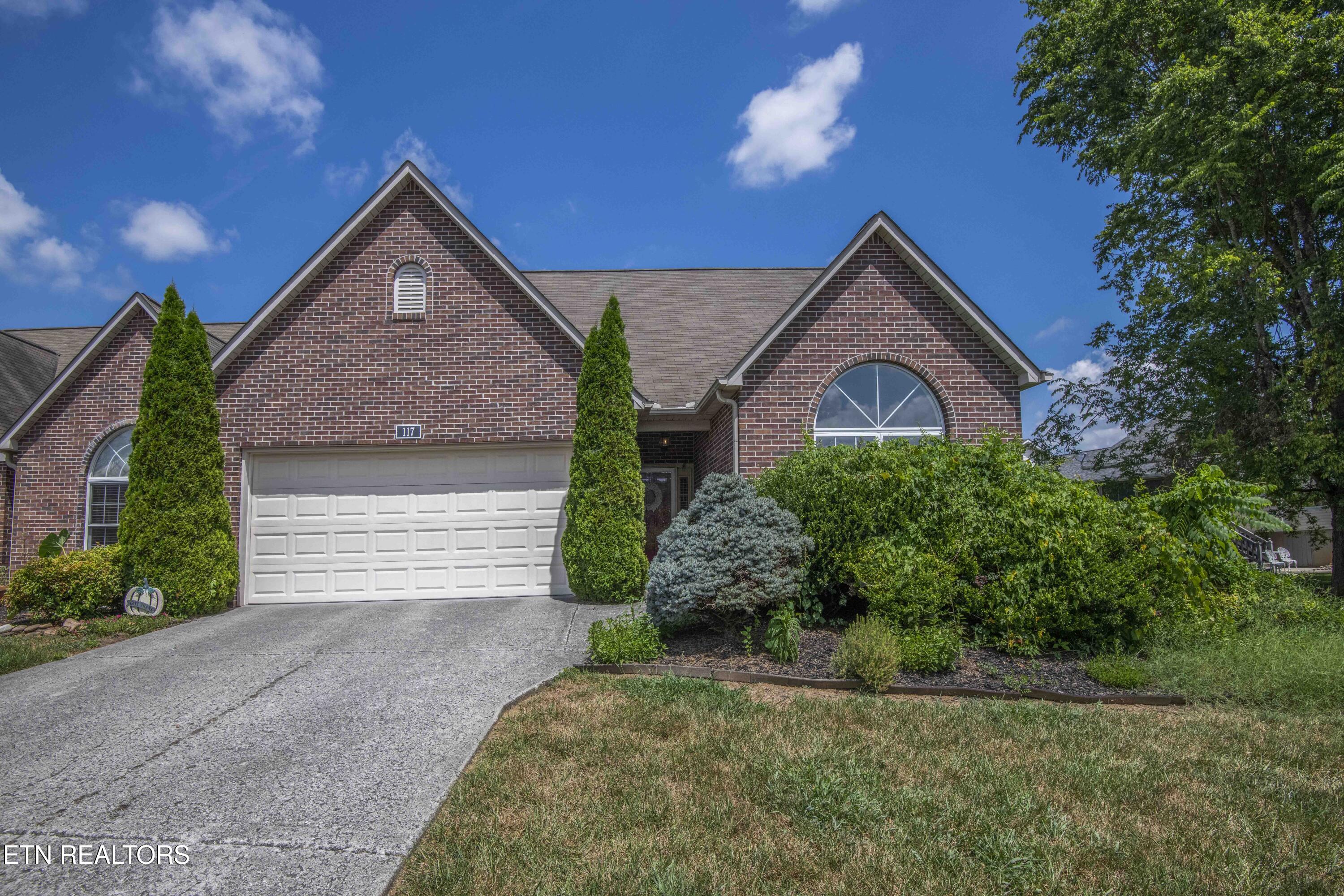 117 Channel Way Clinton, TN 37716 - Photo 1 of 39 1_1