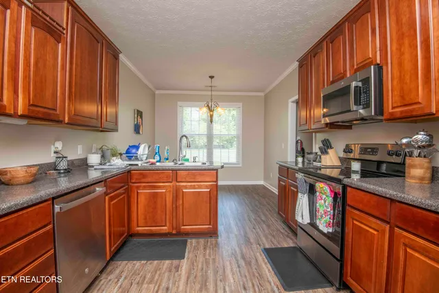 $2,100 | 117 Channel Way, Clinton, TN 37716