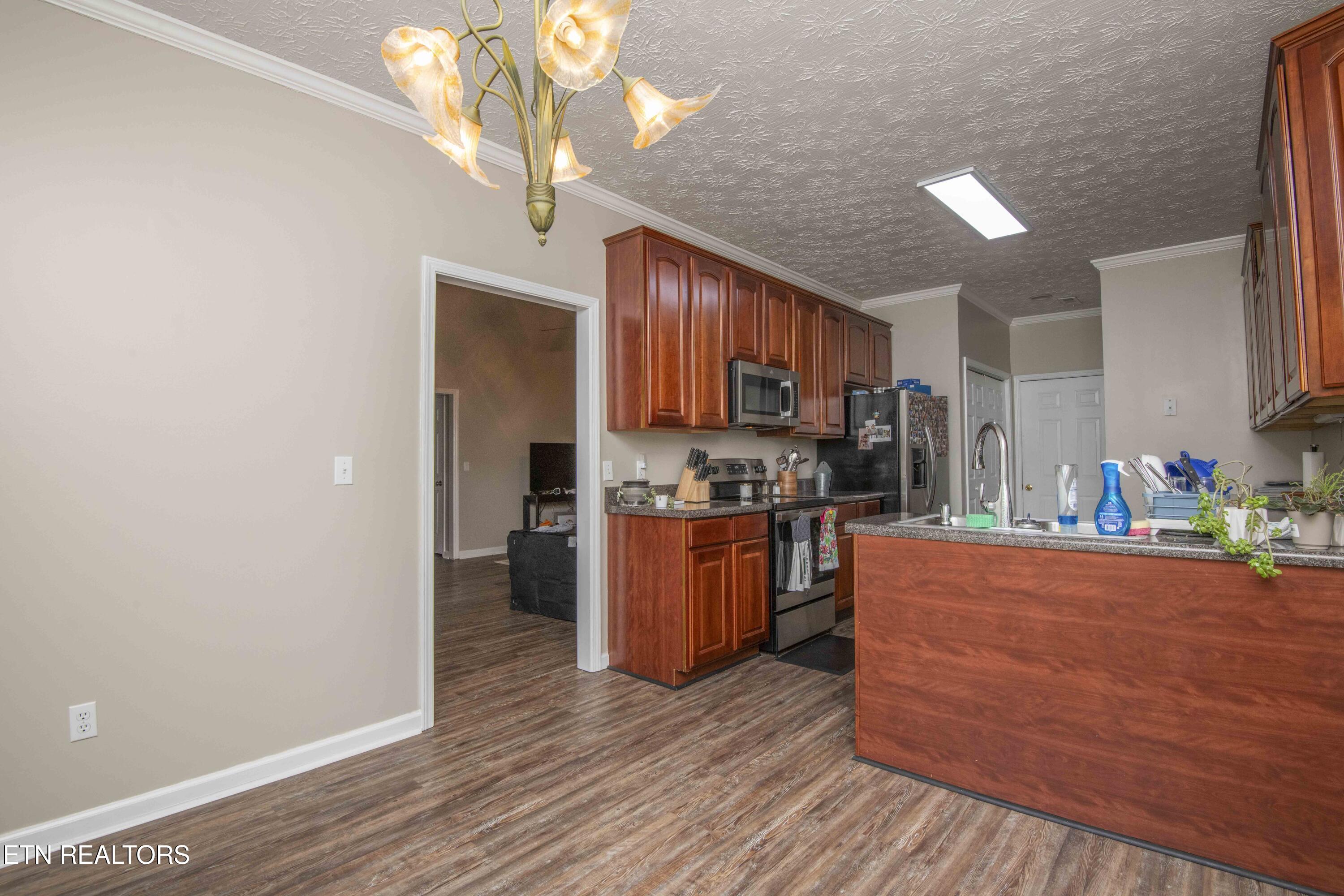 117 Channel Way Clinton, TN 37716 - Photo 17 of 39 16_1