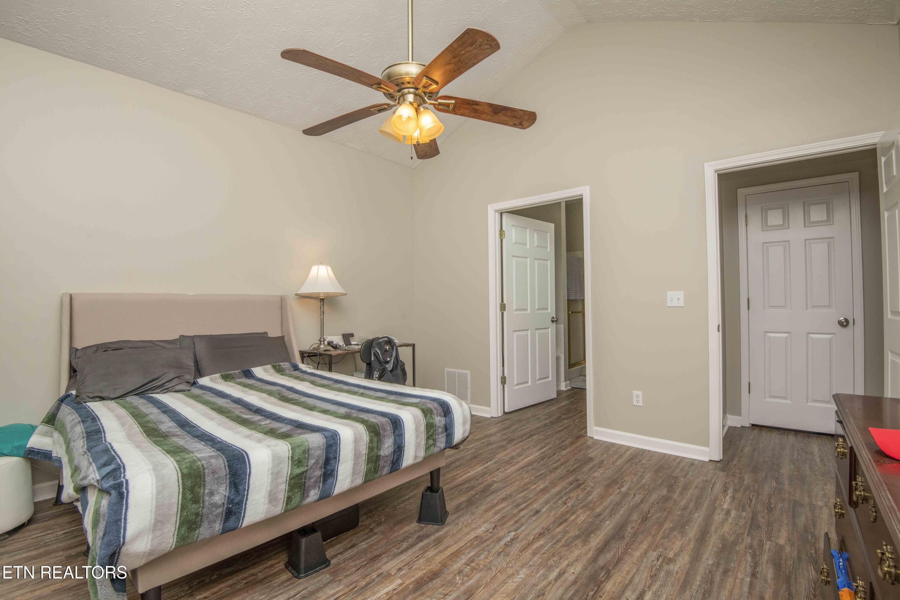 117 Channel Way Clinton, TN 37716 - Photo 20 of 39 19_1