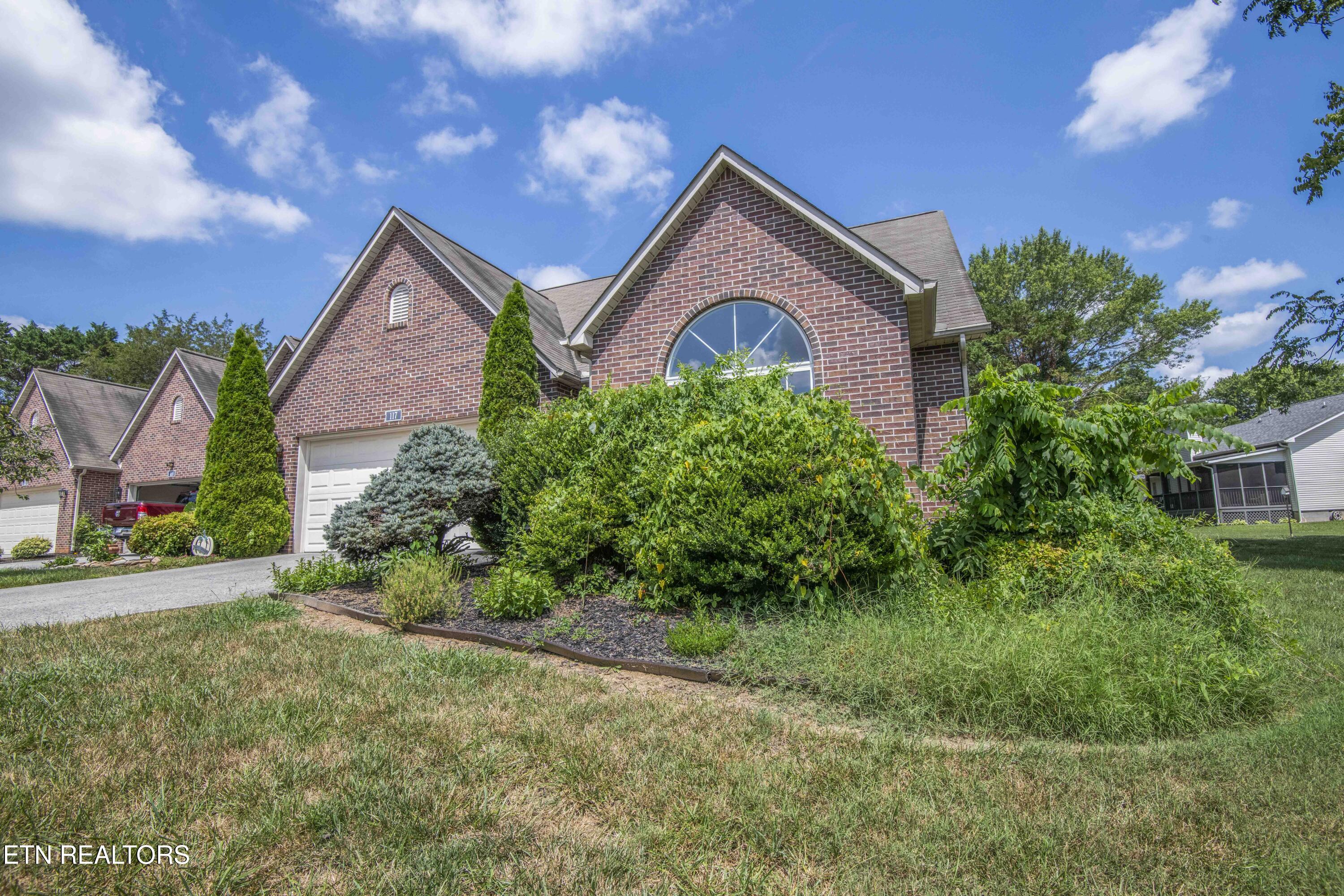 117 Channel Way Clinton, TN 37716 - Photo 2 of 39 2_1