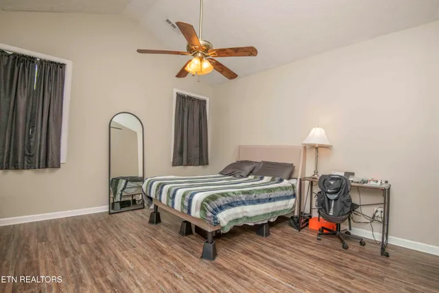 $2,100 | 117 Channel Way, Clinton, TN 37716