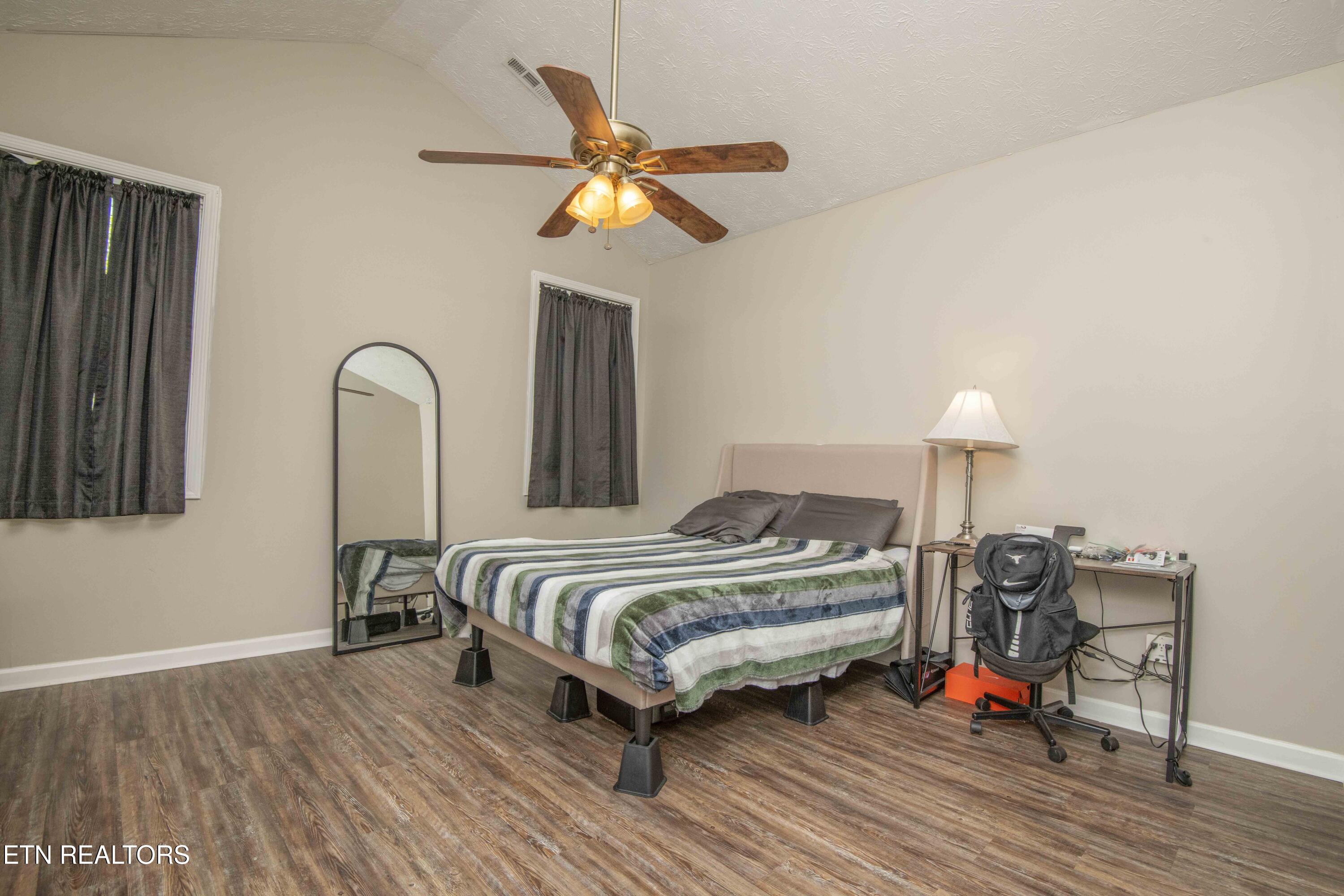 117 Channel Way Clinton, TN 37716 - Photo 21 of 39 20_1