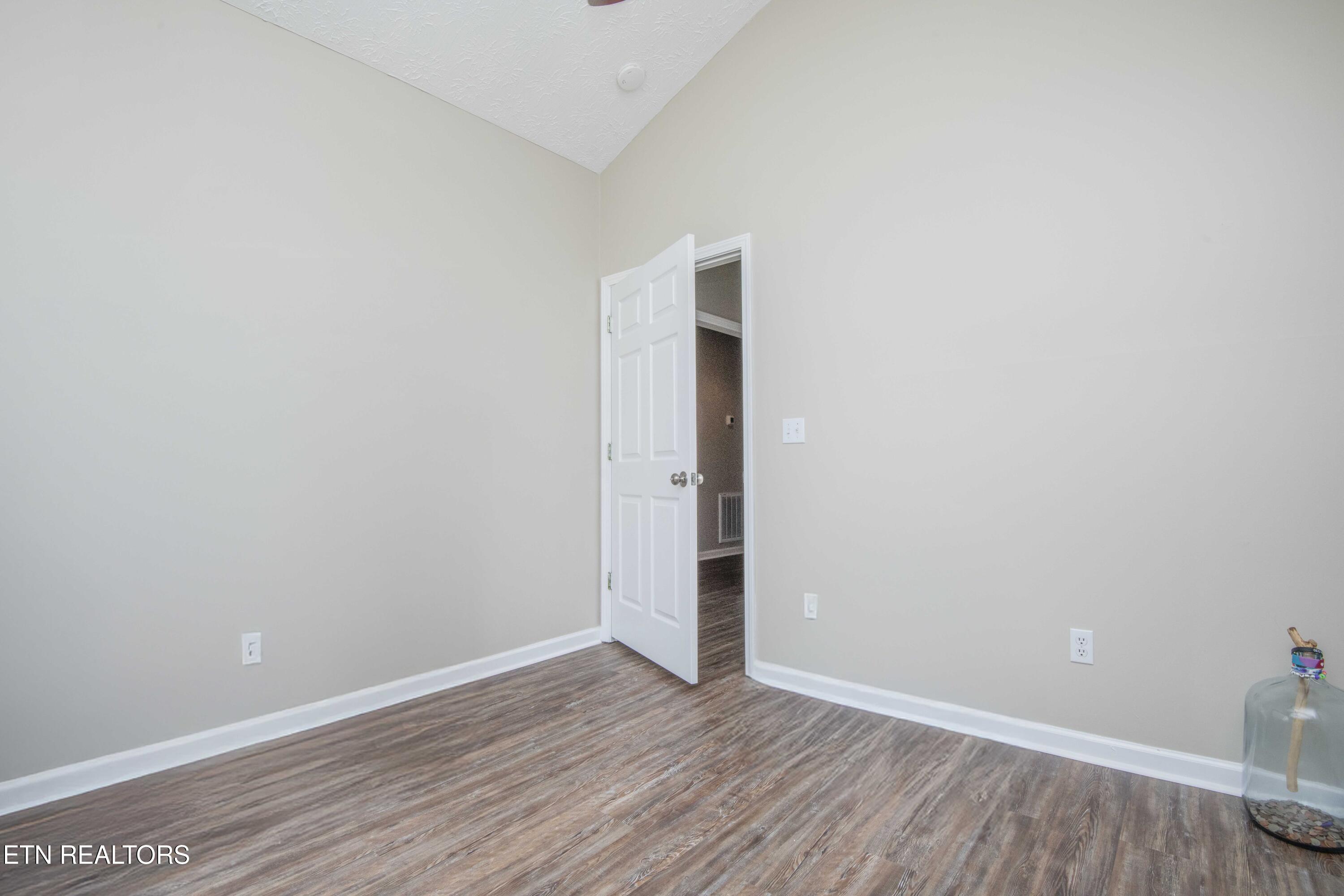 117 Channel Way Clinton, TN 37716 - Photo 26 of 39 25_1