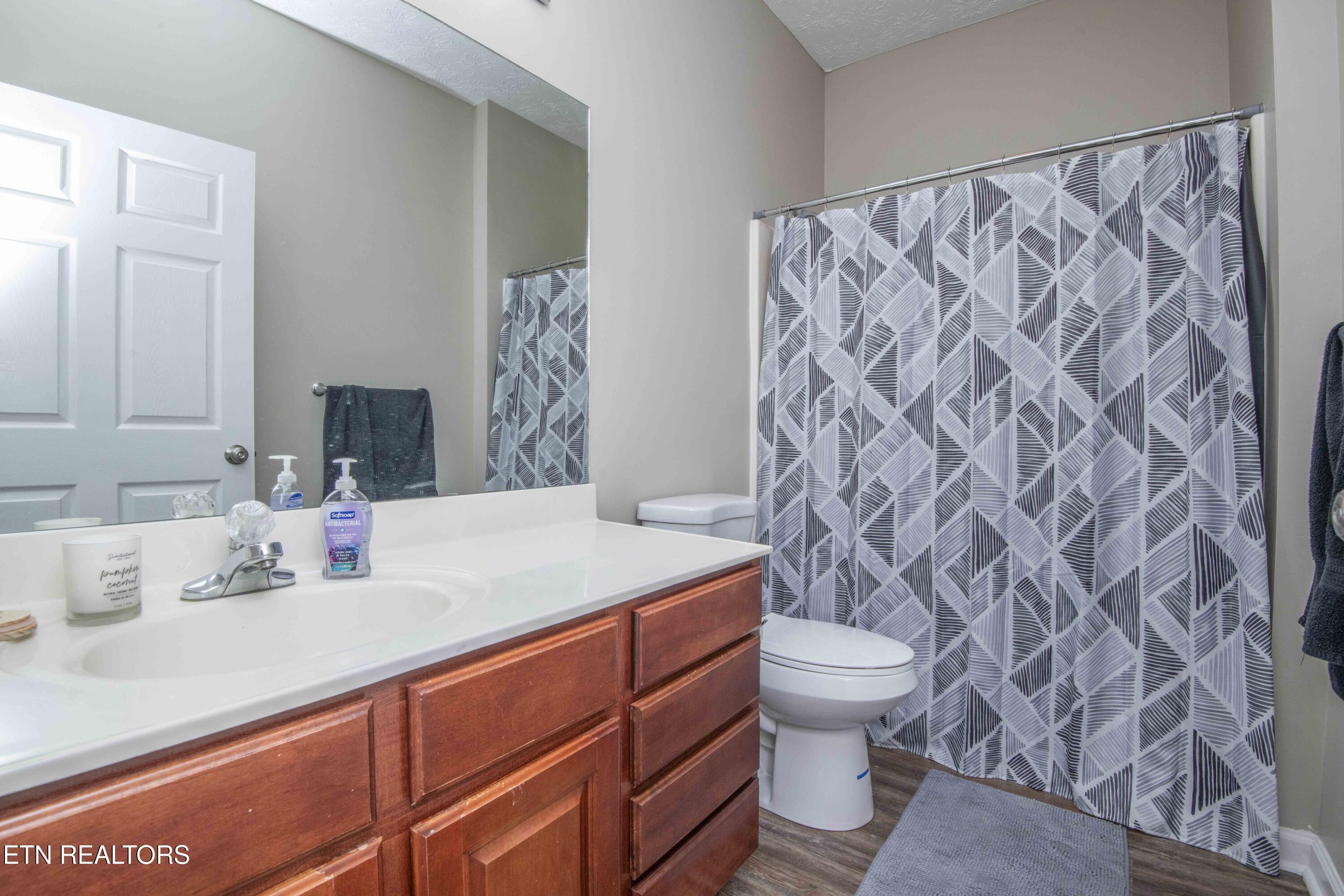 117 Channel Way Clinton, TN 37716 - Photo 27 of 39 26_1