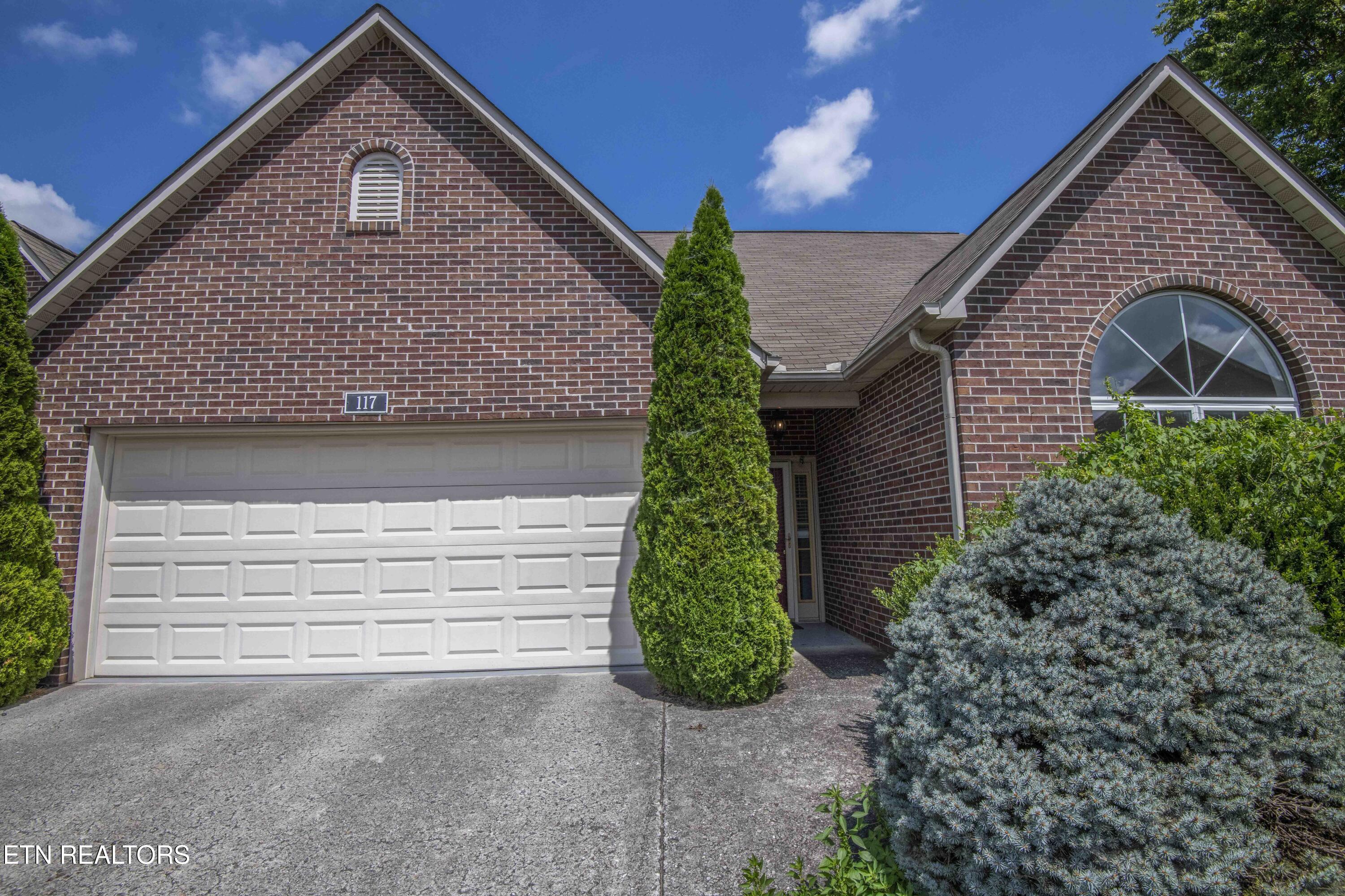 117 Channel Way Clinton, TN 37716 - Photo 3 of 39 3_1