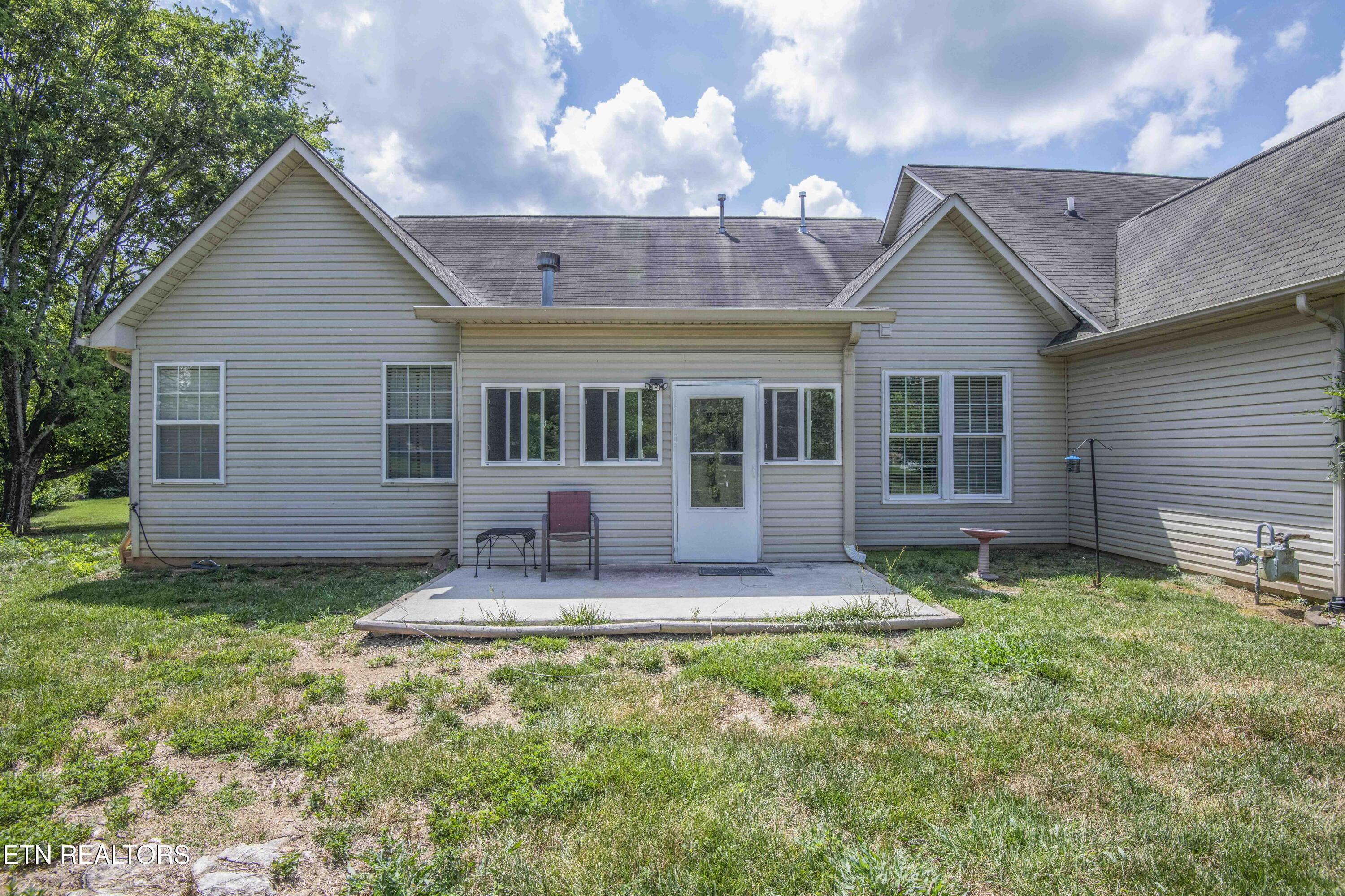 117 Channel Way Clinton, TN 37716 - Photo 35 of 39 34_1