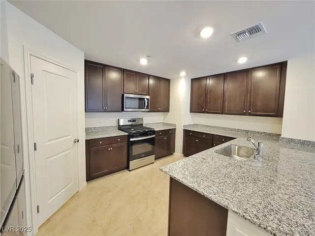 $2,180 | 3537 Via Aurelia Lane, Henderson, NV 89044