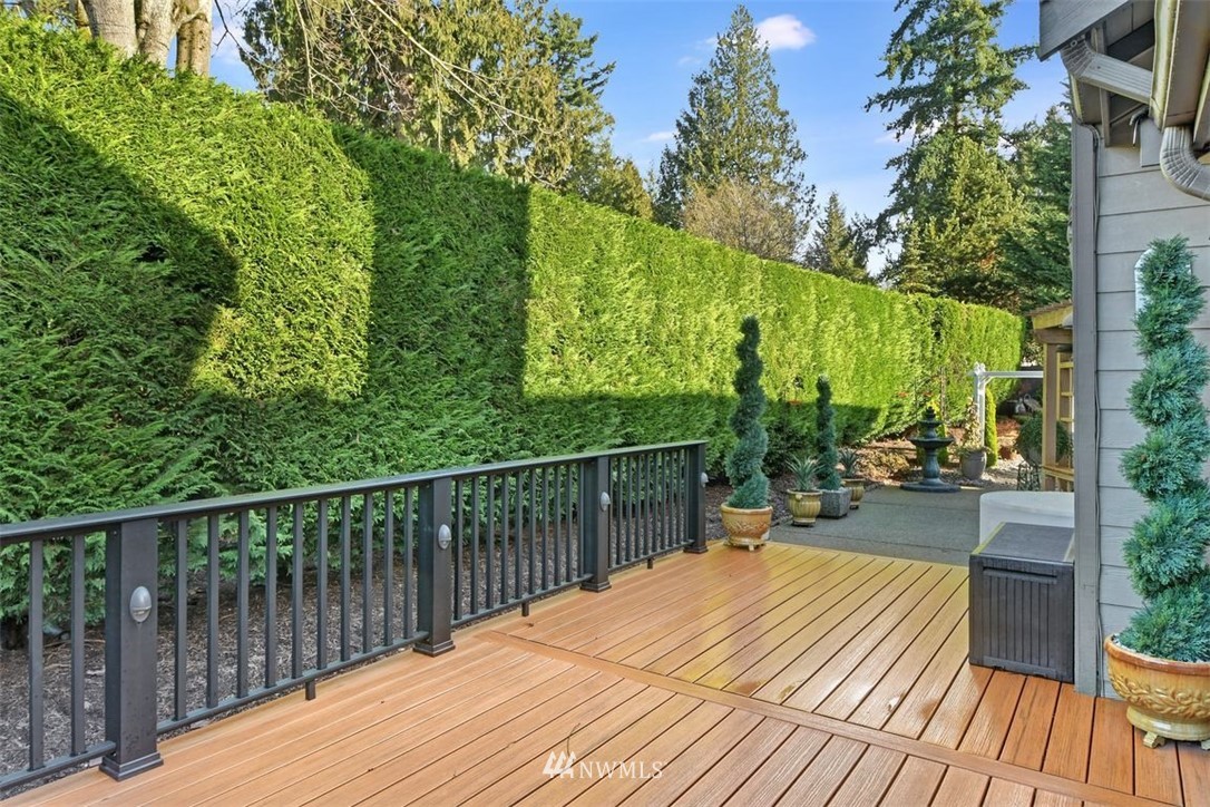15420 Southeast 133rd Street Renton, WA 98059 - Photo 11 of 26 a view of a balcony with chairs