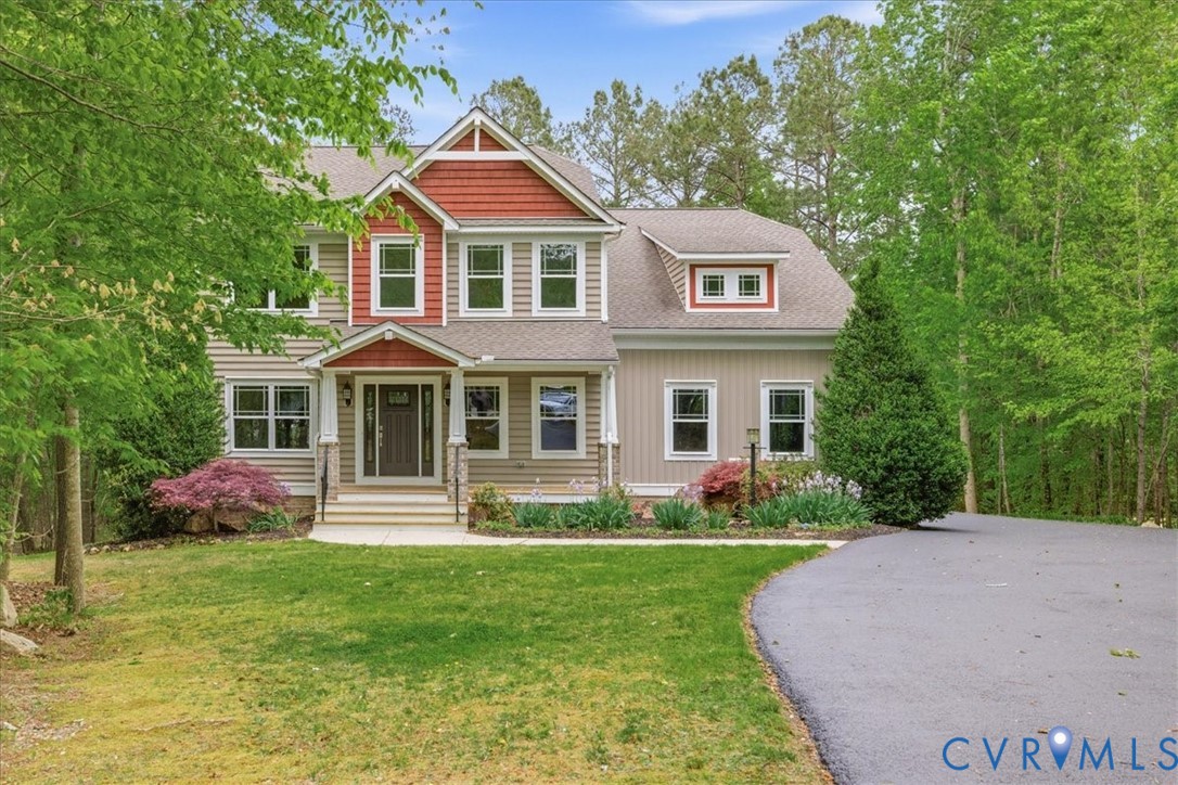 Welcome home to 12401 Duntrune Court!
