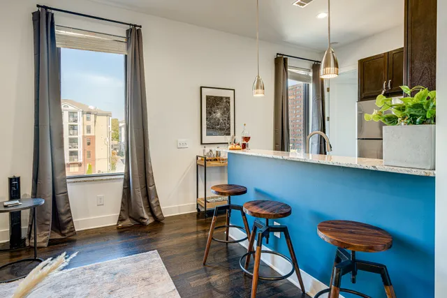 $2,150 | 210 30th Avenue North, Unit 400, Nashville, TN 37203