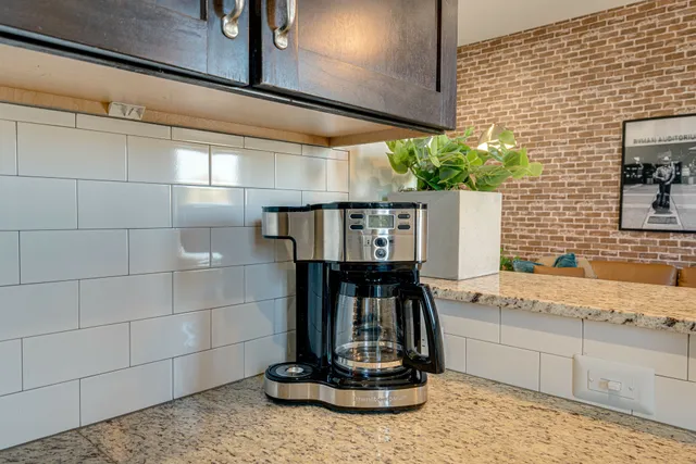 $2,150 | 210 30th Avenue North, Unit 400, Nashville, TN 37203